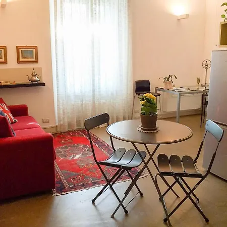 Appartement Comfortable Flat 15 Minutes Walk From Duomo *